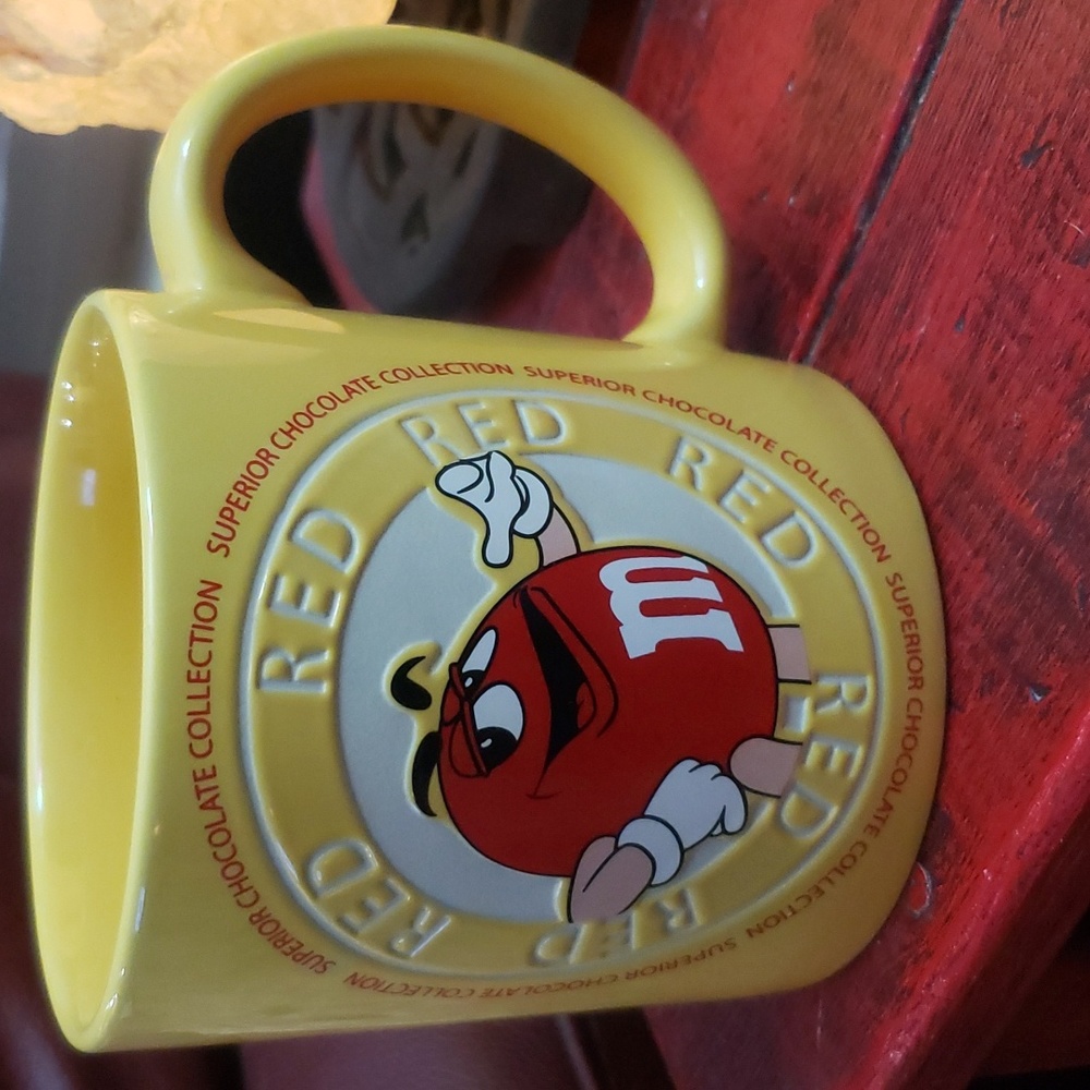 M&M Superior Chocolate Collection 2005 Mug 16oz